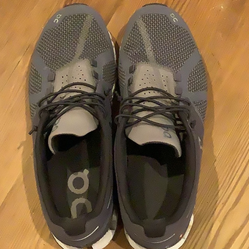 Slip on sneaker